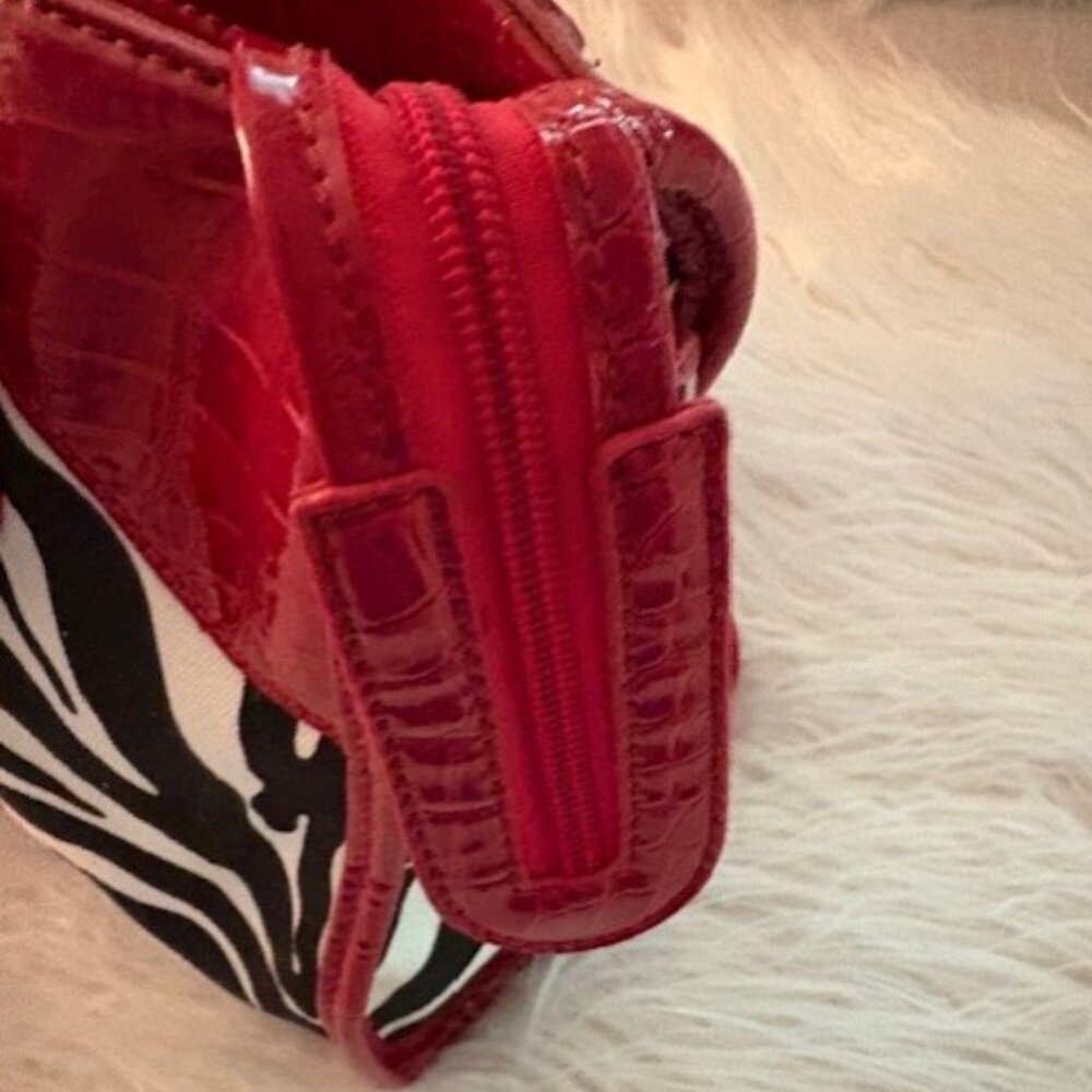 ZEBRA PEACE SIGN HANDBAG - Picture 6 of 9